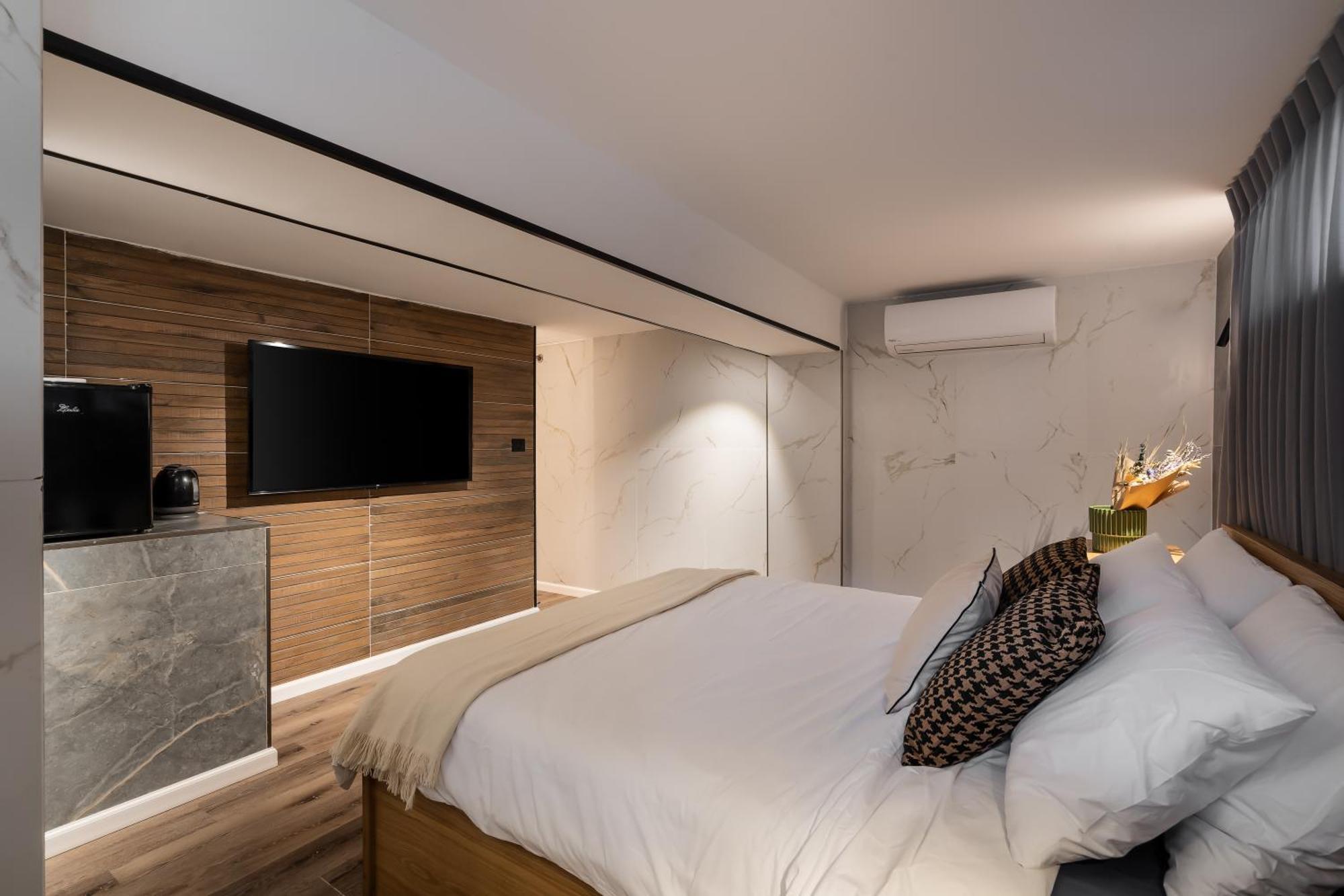 Mulan Hotel Tel Aviv Eksteriør billede